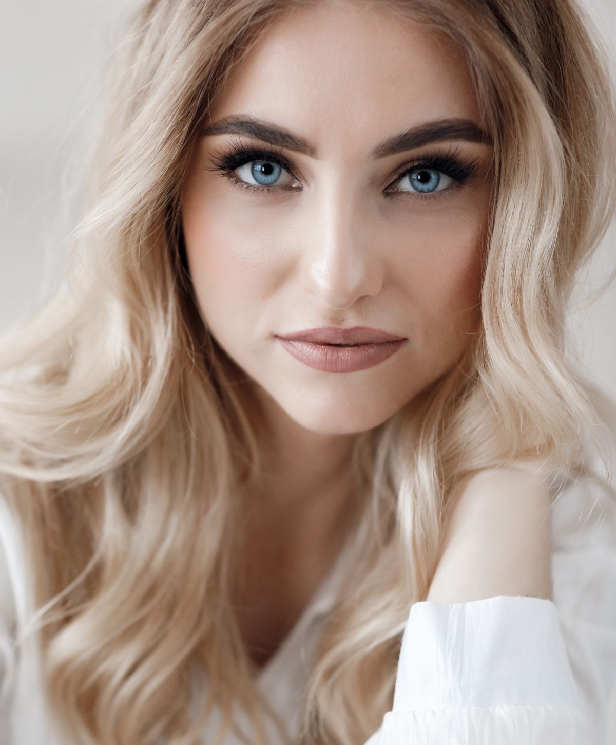 santa rosa restylane model with blonde hair