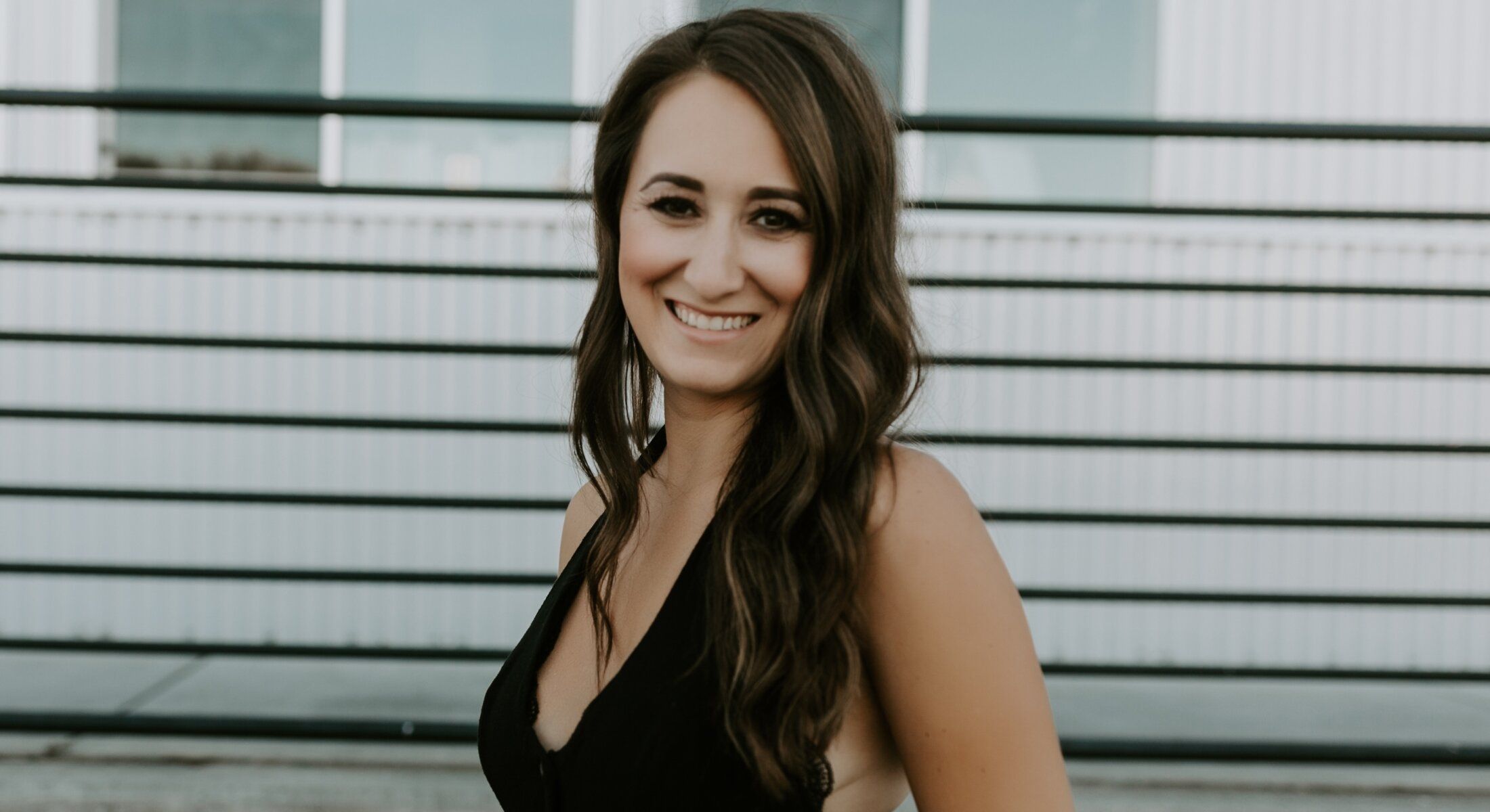 santa rosa peptides model with brown hair